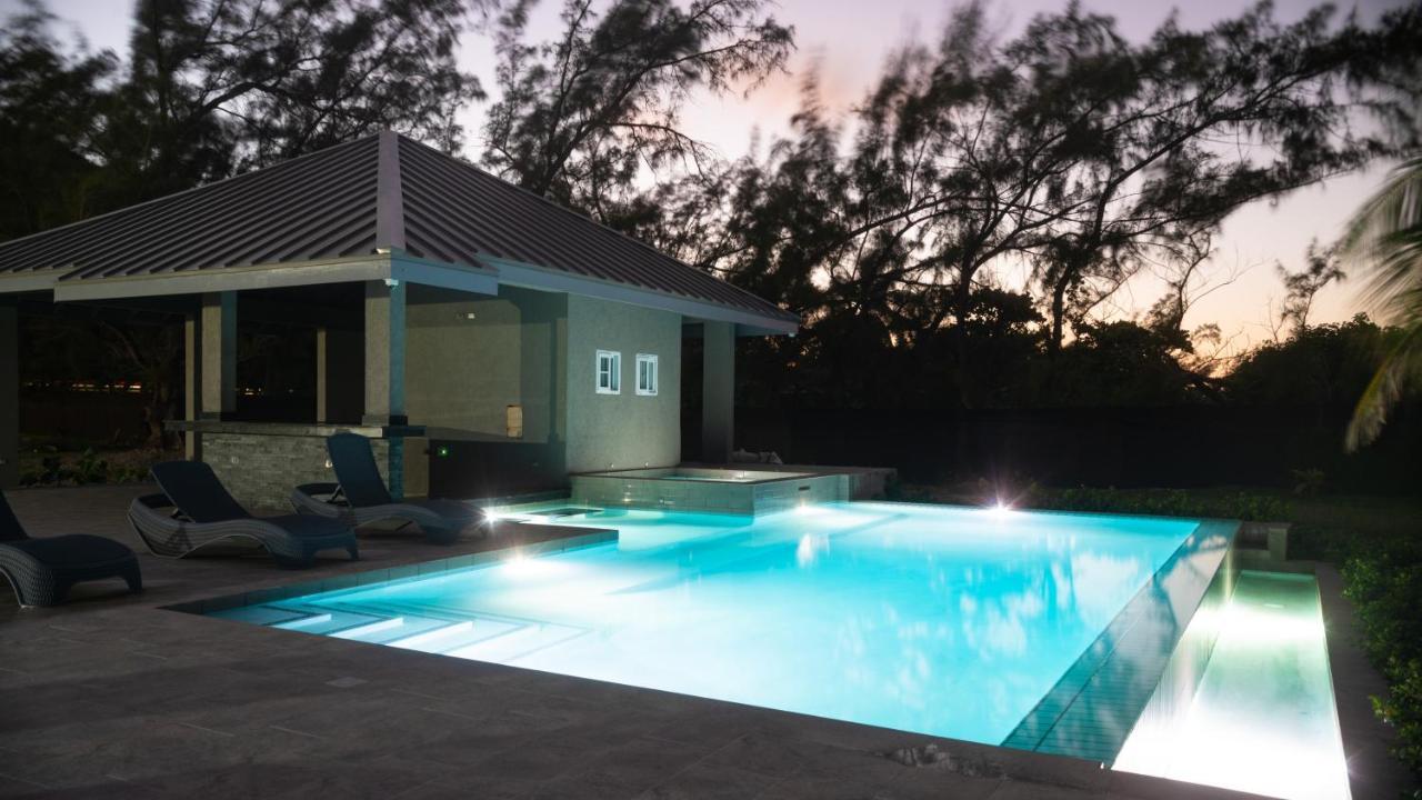 Soak'D Pineapple Villa Berrydale Εξωτερικό φωτογραφία