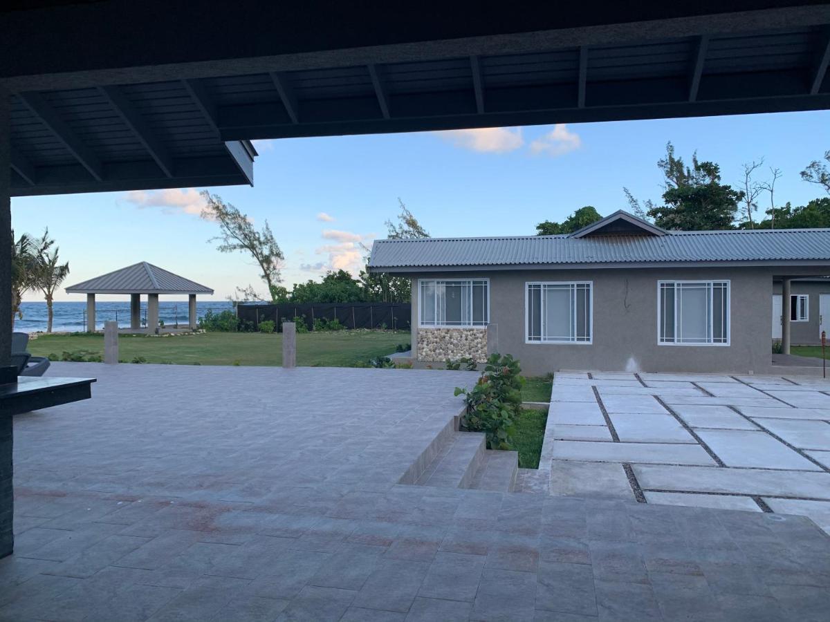 Soak'D Pineapple Villa Berrydale Εξωτερικό φωτογραφία