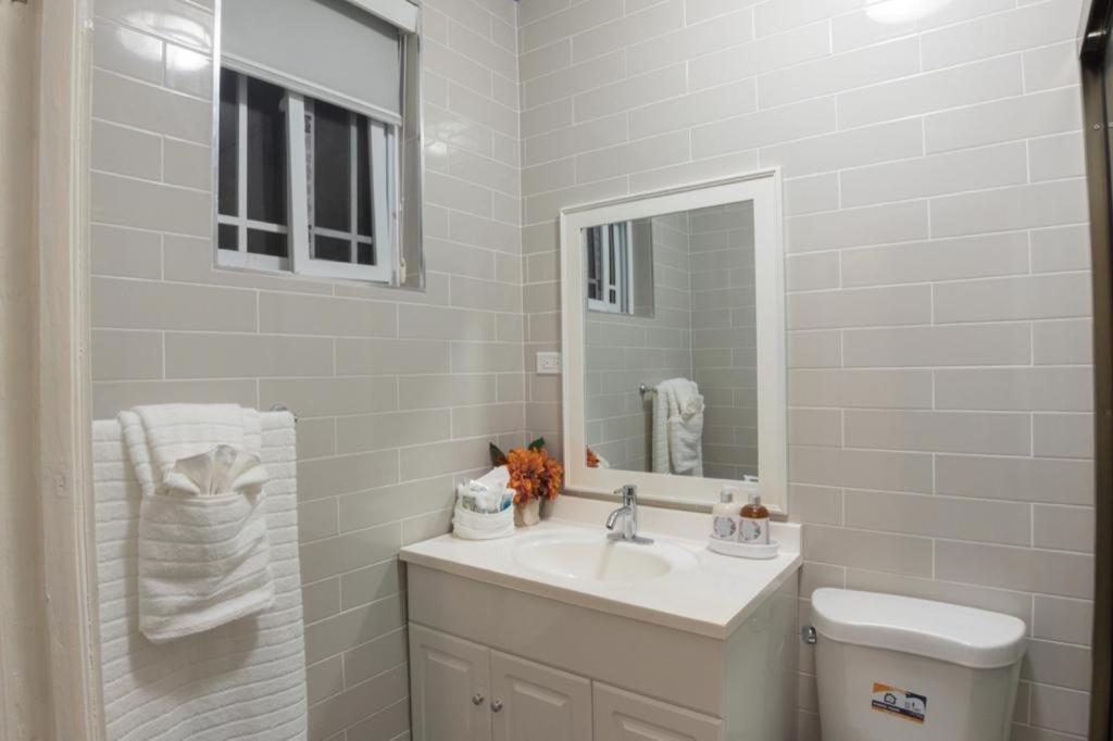 Soak'D Pineapple Villa Berrydale Εξωτερικό φωτογραφία